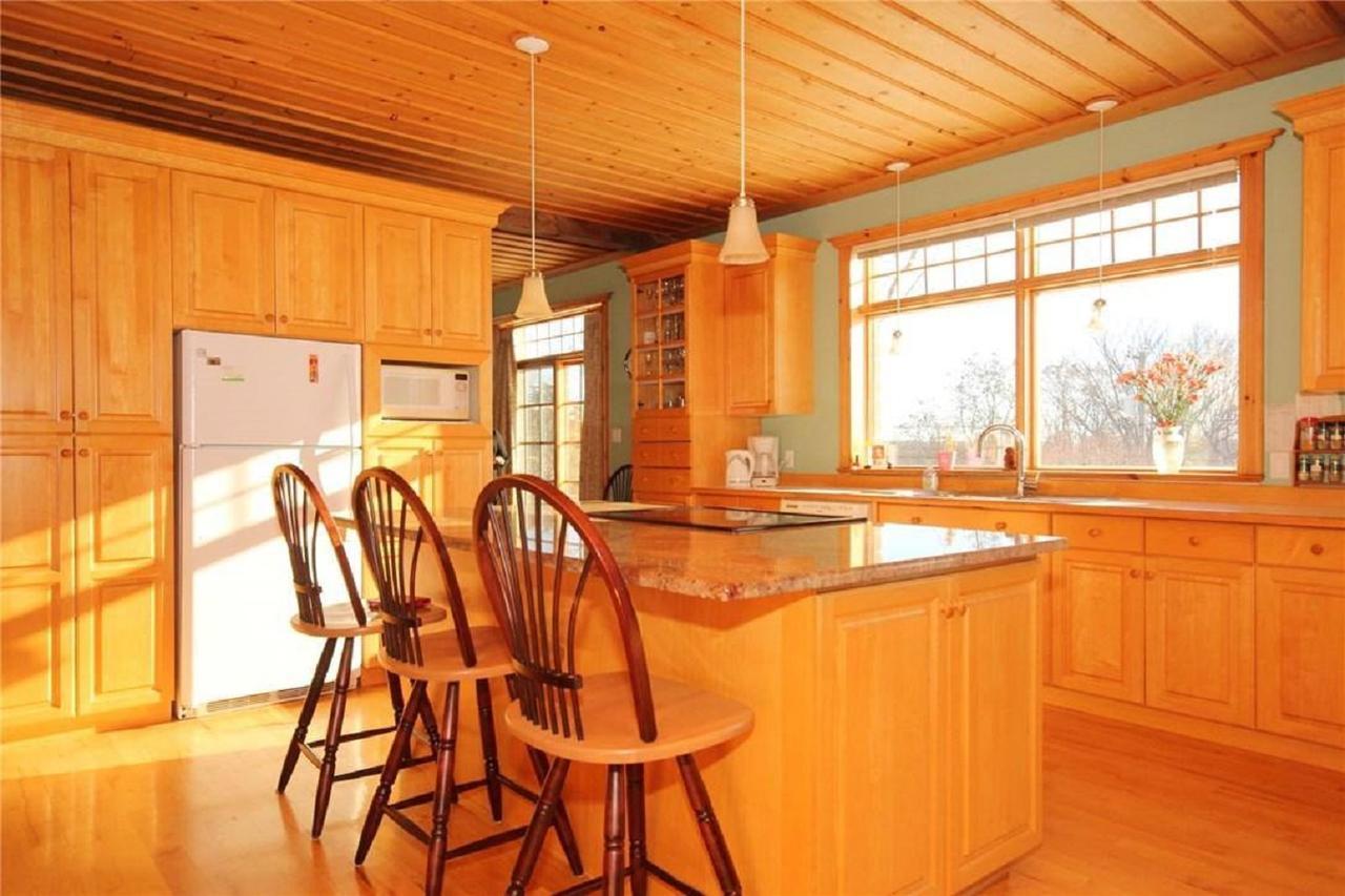 Rock Hill Bed & Breakfast Sharbot Lake Екстериор снимка
