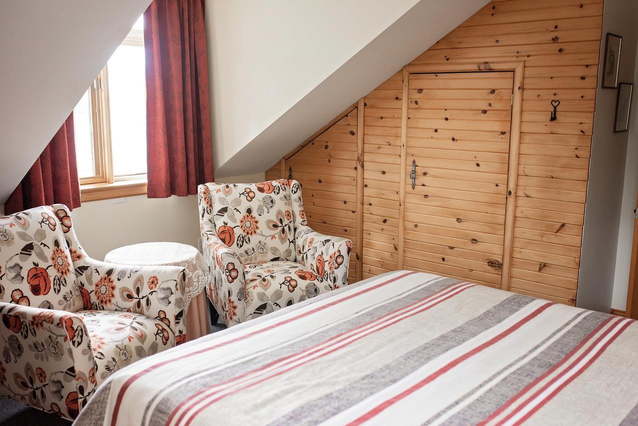 Rock Hill Bed & Breakfast Sharbot Lake Екстериор снимка